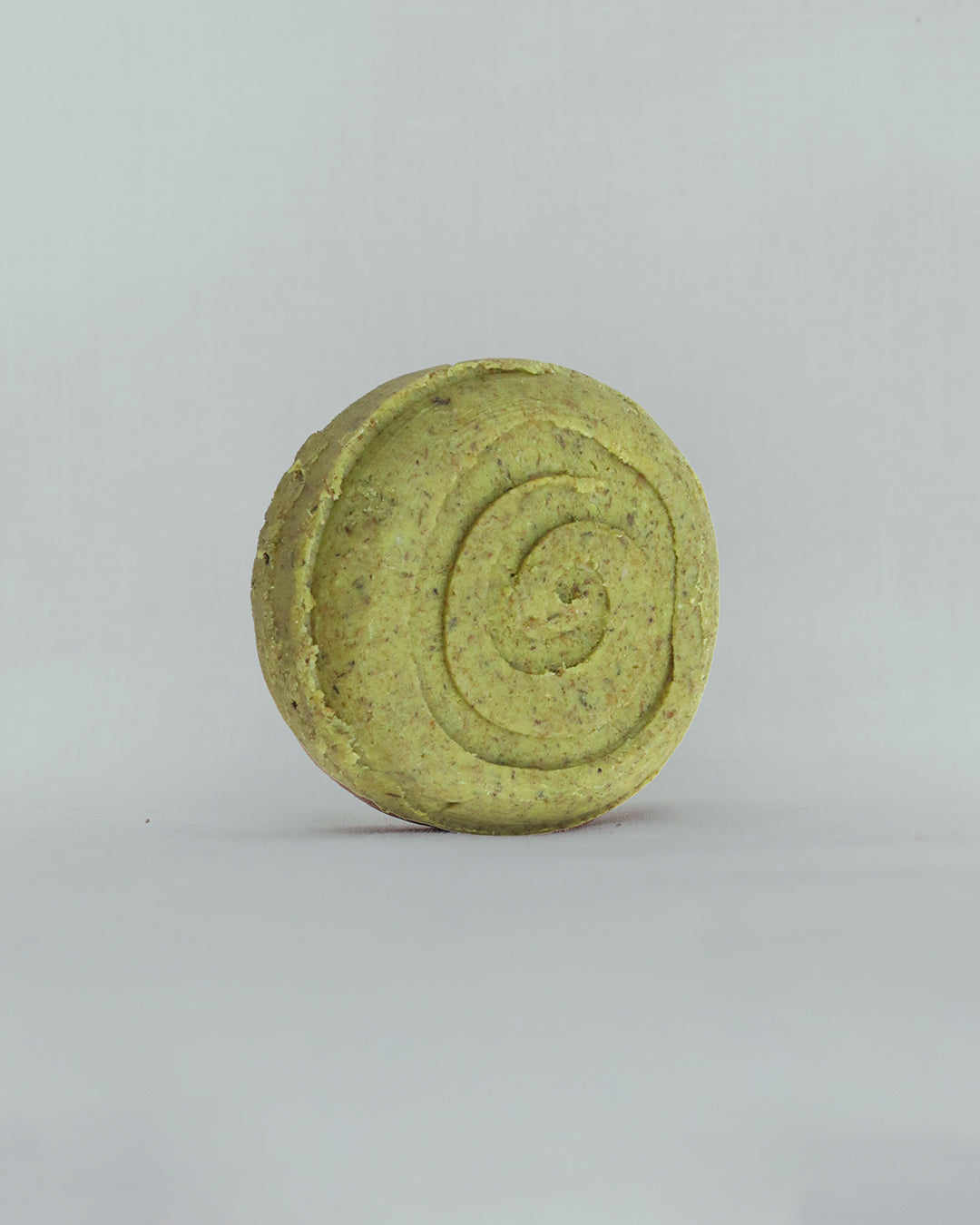 Shampoo sólido Manzanilla Caléndula. Cabello sensible/ niños 70 gramos